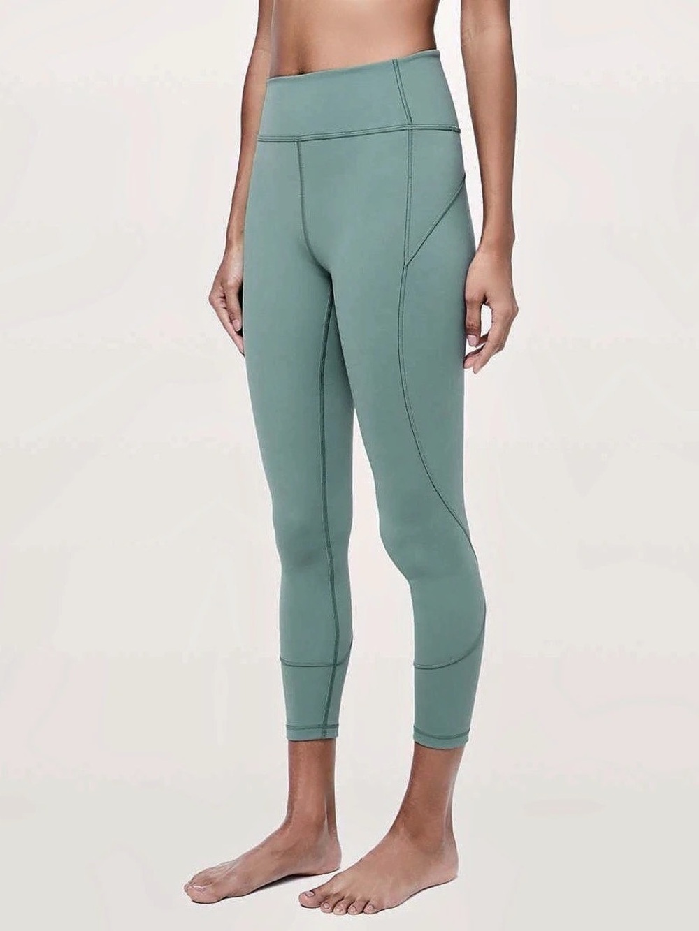 Lululemon /// Women’s In Movement 7/8 Tight *Everlux 25" Frosted Pine - Size 4